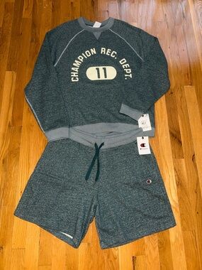 Champion Heather Gray Crewneck Sweatshirt and Shorts Set